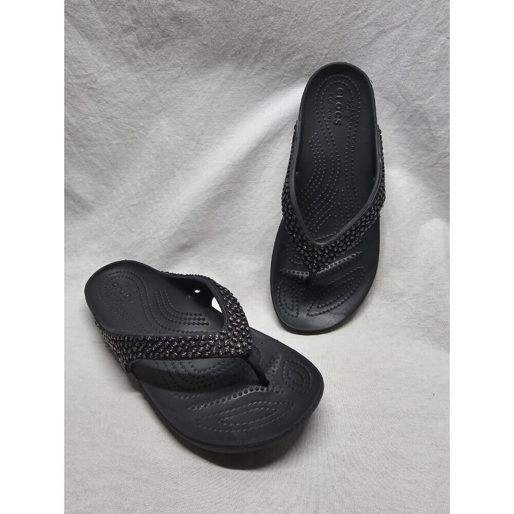 Crocs Sloane Women's Size 7 US Shoes Black Beaded Studded Thong Sandals